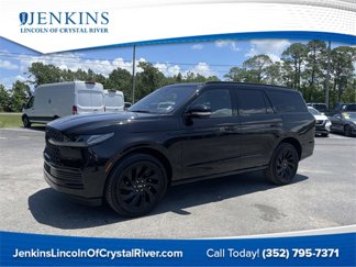 New 2025 Lincoln Navigator Reserve image 1