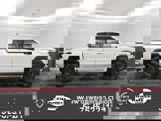 New 2025 Nissan Frontier PRO-4X image 1