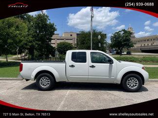 Used 2018 Nissan Frontier SV image 1