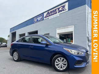 Used 2021 Hyundai Accent SE image 1