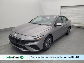 Used 2024 Hyundai Elantra SEL image 1