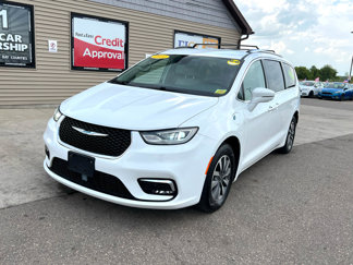 Used 2021 Chrysler Pacifica Touring-L image 1