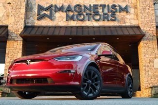 Used 2023 Tesla Model X image 1