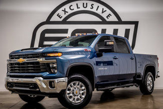 Used 2025 Chevrolet Silverado 3500 LT image 1
