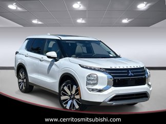 New 2025 Mitsubishi Outlander SE image 1