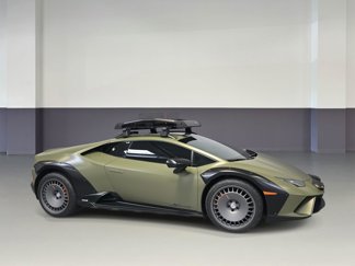 Used 2024 Lamborghini Huracan Sterrato image 1