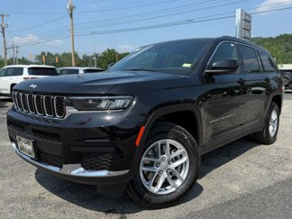 New 2025 Jeep Grand Cherokee L Laredo image 1