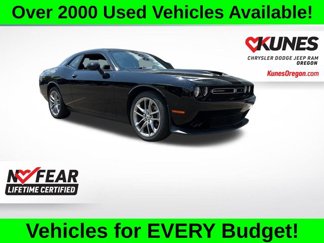Used 2023 Dodge Challenger GT image 1