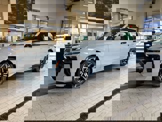 New 2025 BMW 740i xDrive image 1