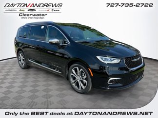 New 2026 Chrysler Pacifica Pinnacle image 1
