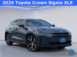 Used 2025 Toyota Crown Signia image 1