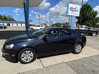 Used 2015 Chevrolet Cruze LS image 1