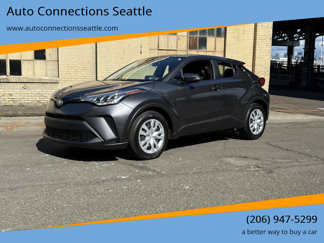 Used 2020 Toyota C-HR LE image 1