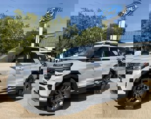 New 2025 Ford Explorer Active image 1