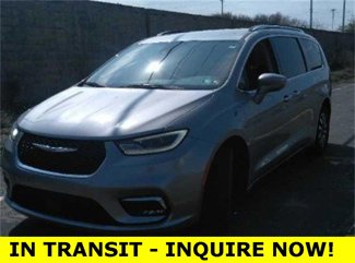 Used 2021 Chrysler Pacifica Touring-L w/ S Appearance Package image 1