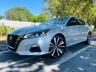 Used 2022 Nissan Altima 2.5 SR image 1