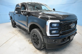 New 2025 Ford F350 Lariat image 1