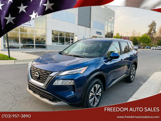 Used 2023 Nissan Rogue SV image 1