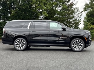 New 2026 Chevrolet Suburban High Country video 2