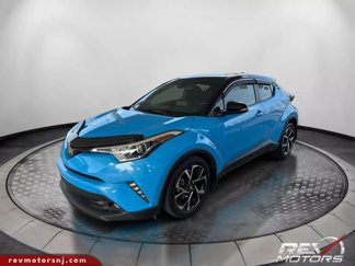Used 2019 Toyota C-HR XLE image 1