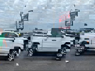 Used 2024 Chevrolet Silverado 1500 Custom image 1