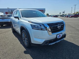 New 2025 Nissan Pathfinder SL image 1