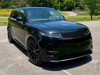 Used 2025 Land Rover Range Rover Sport Dynamic SE image 1