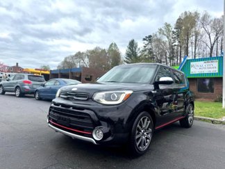 Used 2017 Kia Soul ! w/ Tech Package image 1
