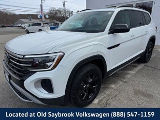 New 2025 Volkswagen Atlas Peak Edition SE image 1