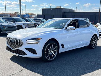 Used 2025 Genesis G70 2.5T image 1