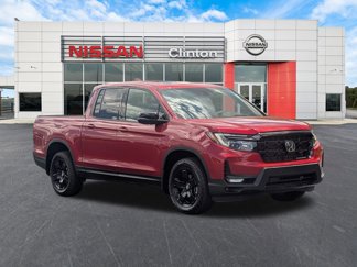 Used 2025 Honda Ridgeline Black Edition image 1