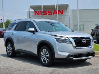 New 2025 Nissan Pathfinder SL image 1