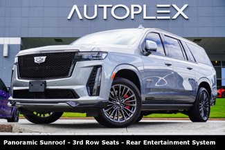 Used 2024 Cadillac Escalade ESV V image 1