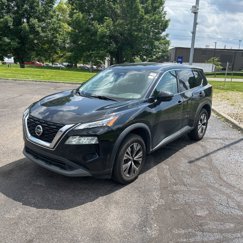 Used 2021 Nissan Rogue SV image 1
