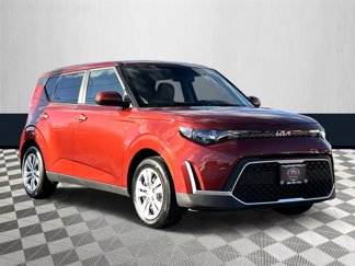 Used 2023 Kia Soul LX image 1