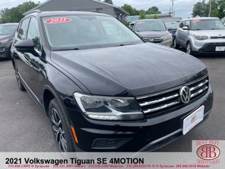 Used 2021 Volkswagen Tiguan SE image 1