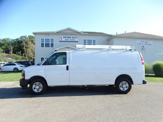 Used 2018 Chevrolet Express 2500 Extended image 1
