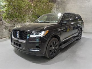 Used 2023 Lincoln Navigator L Reserve image 1