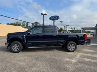 New 2025 Ford F250 4x4 Crew Cab Super Duty image 1