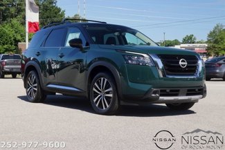 New 2025 Nissan Pathfinder Platinum image 1
