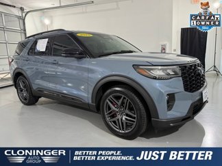 Used 2025 Ford Explorer ST-Line w/ Premium Package image 1