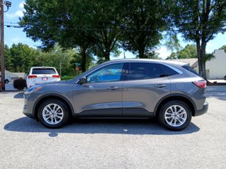 Used 2022 Ford Escape SE image 1