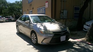 Used 2015 Toyota Camry XLE image 1