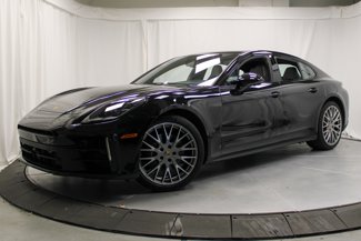Certified 2025 Porsche Panamera 4 image 1
