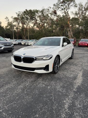 Used 2023 BMW 540i w/ Premium Package image 1