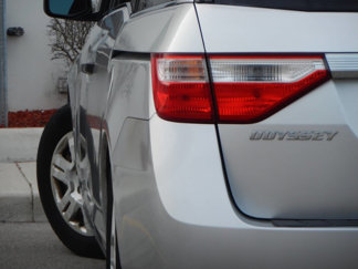 Used 2012 Honda Odyssey LX image 1
