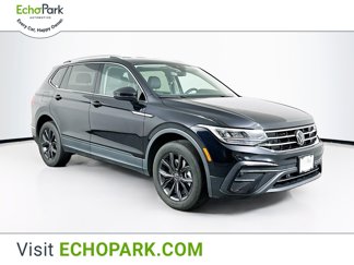 Used 2024 Volkswagen Tiguan SE image 1