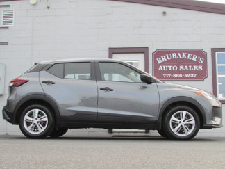 Used 2022 Nissan Kicks S image 1