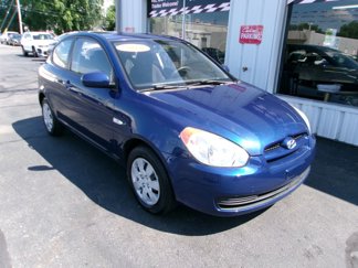 Used 2010 Hyundai Accent GS image 1