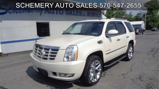 Used 2011 Cadillac Escalade Luxury image 1